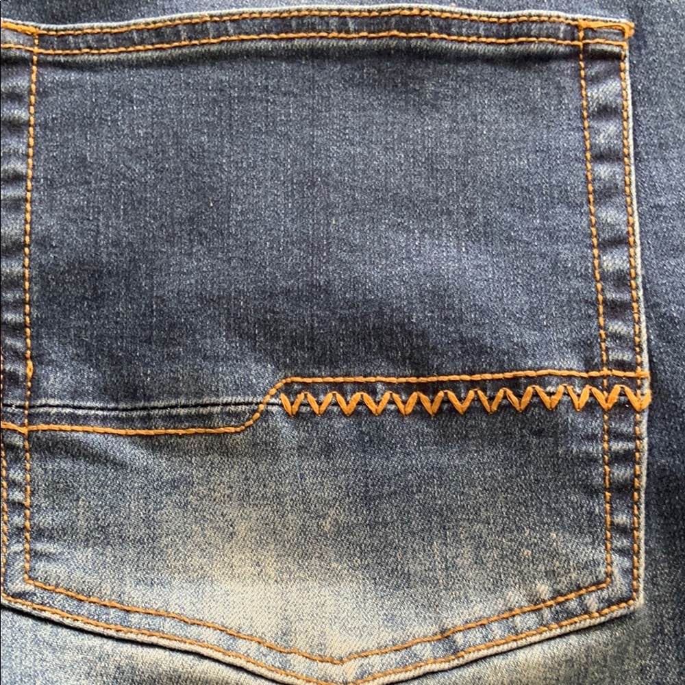 Switch Remarkable Distressed Patch Jeans 42x34 Me… - image 8